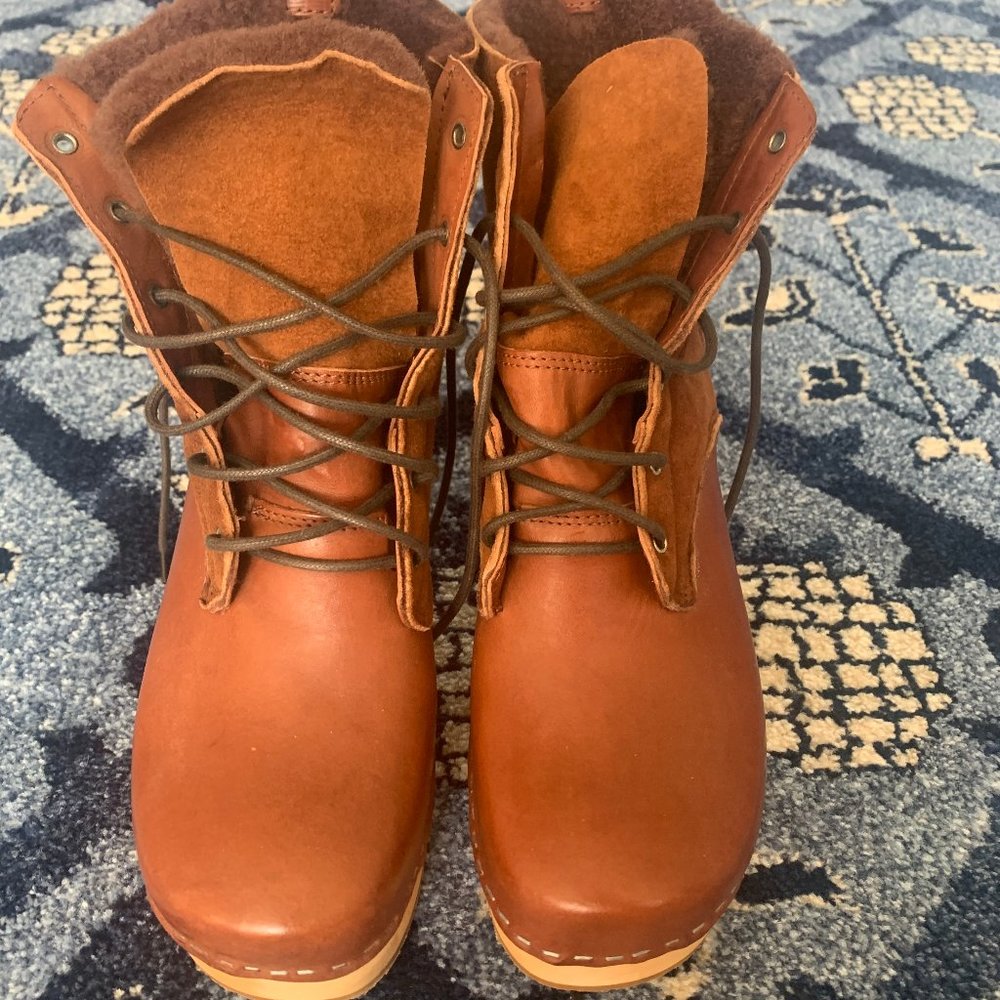 BRAND NEW Swedish Hasbeen Shearling-lined boots, s